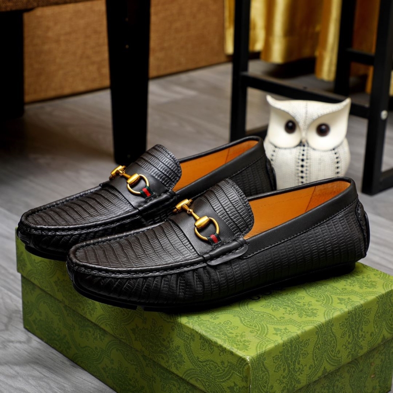 G*u*i leather shoes